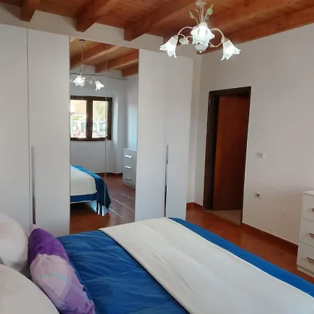 Holiday home Il Glicine